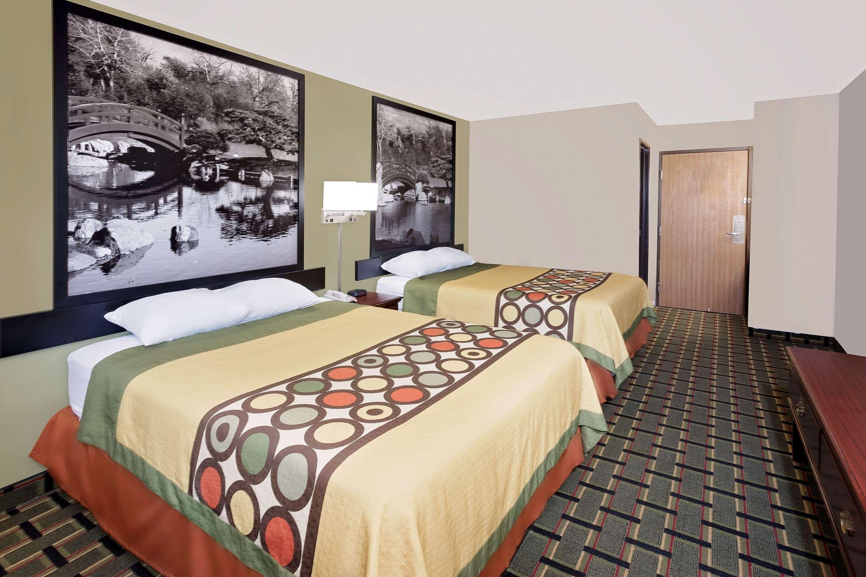 Hotel Econo